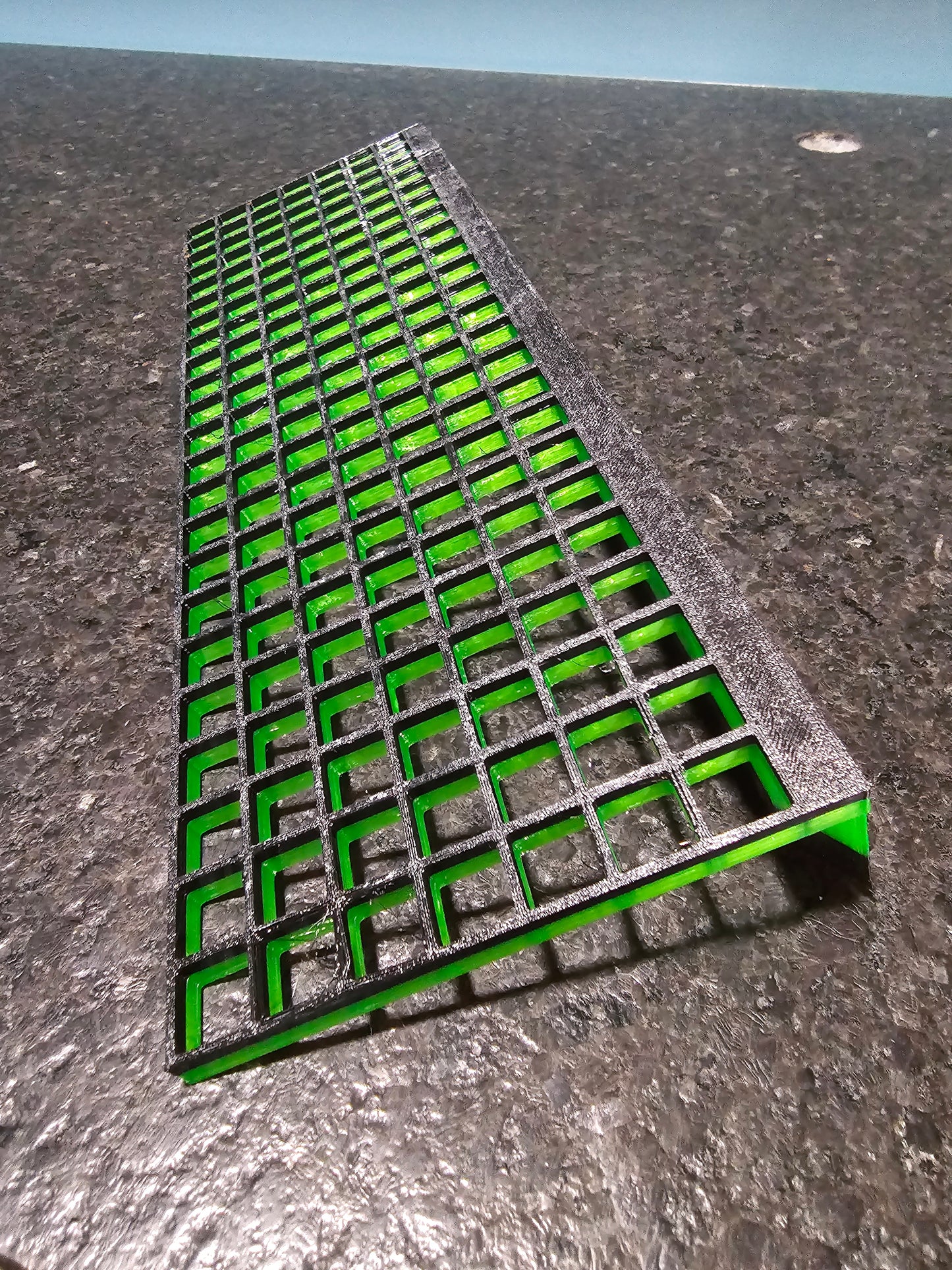 Oversize Magnetic Frag Rack 4x14
